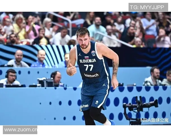 东契奇神勇表现三分球与突破上篮齐发力已砍下23分助球队争胜 东契奇神勇表现三分球与突破上篮齐发力已砍下23分助球队争胜