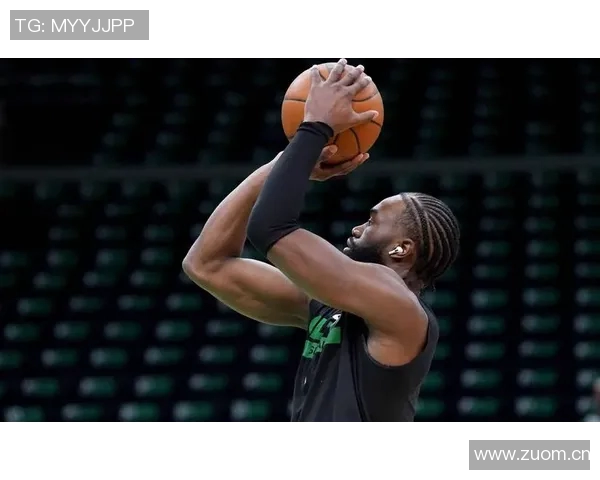 杰伦布朗分析失利原因强调球队需全场保持拼劲与专注 杰伦布朗分析失利原因强调球队需全场保持拼劲与专注