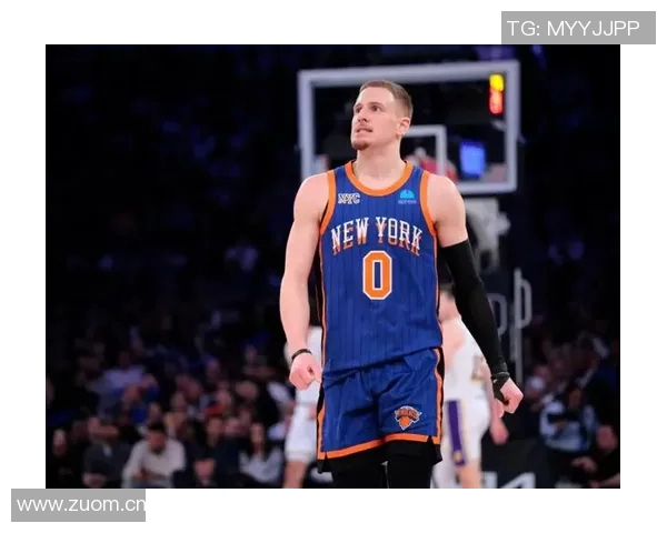 迪文岑佐全场表现出色15投7中三分球命中率高达45贡献21分助力球队胜利