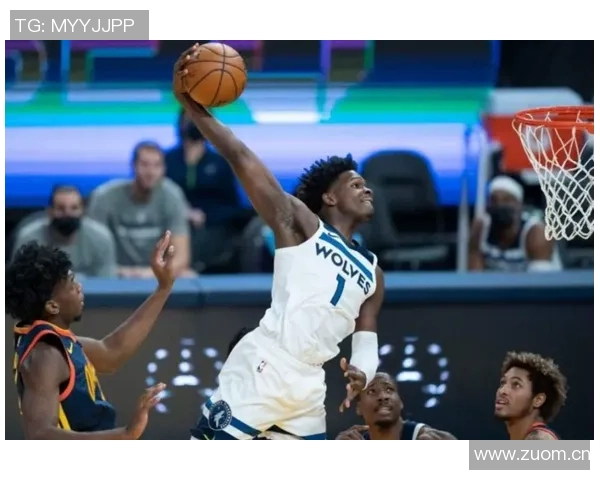 爱德华兹季前赛首球精彩回顾高难度撤步跳投展现夏季训练成果