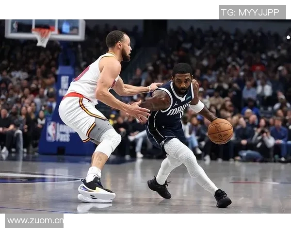 浓眉称赞克里斯蒂多才多艺自信心提升显著助力球队表现 浓眉称赞克里斯蒂多才多艺自信心提升显著助力球队表现